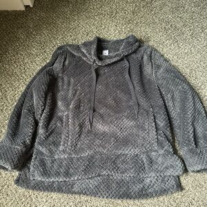 Super cute gray sweatshirt